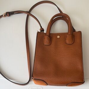 Chic Tan Leather Crossbody Bag